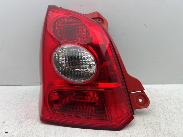 Feu arrière gauche d'un Suzuki Alto, Autos : Pièces & Accessoires, Éclairage, Suzuki, Utilisé, 3 mois de garantie, Enlèvement ou Envoi