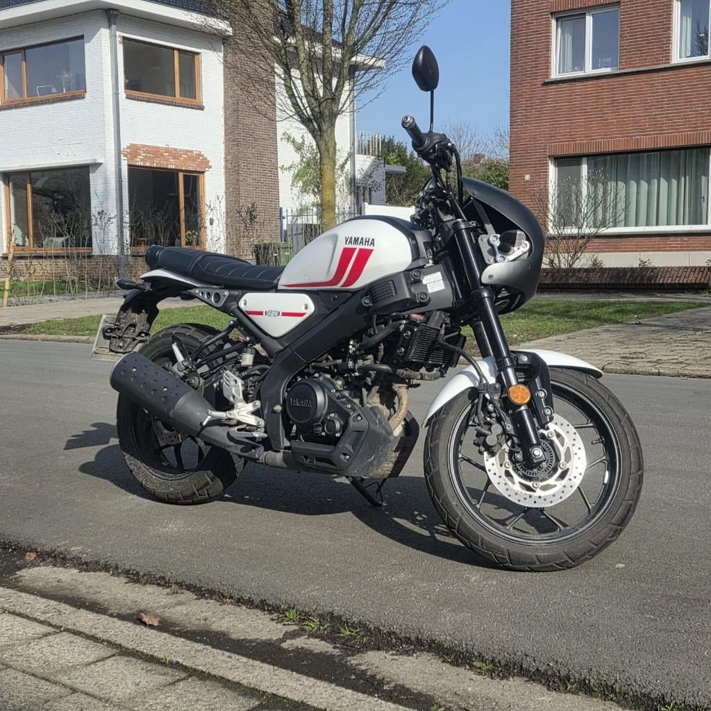 Yamaha XSR 125 - Racer, Occasion, Permis Moto A1 minimum, Particulier, Éclairage LED