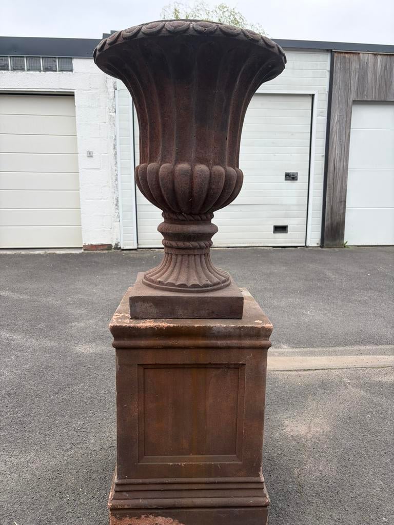 Piédestal + vase en terre cuite, rustique, Enlèvement, Utilisé