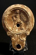 Lampe à huile romaine. Gladiateur ou légionnaire.1er s., Antiquités & Art, Enlèvement ou Envoi