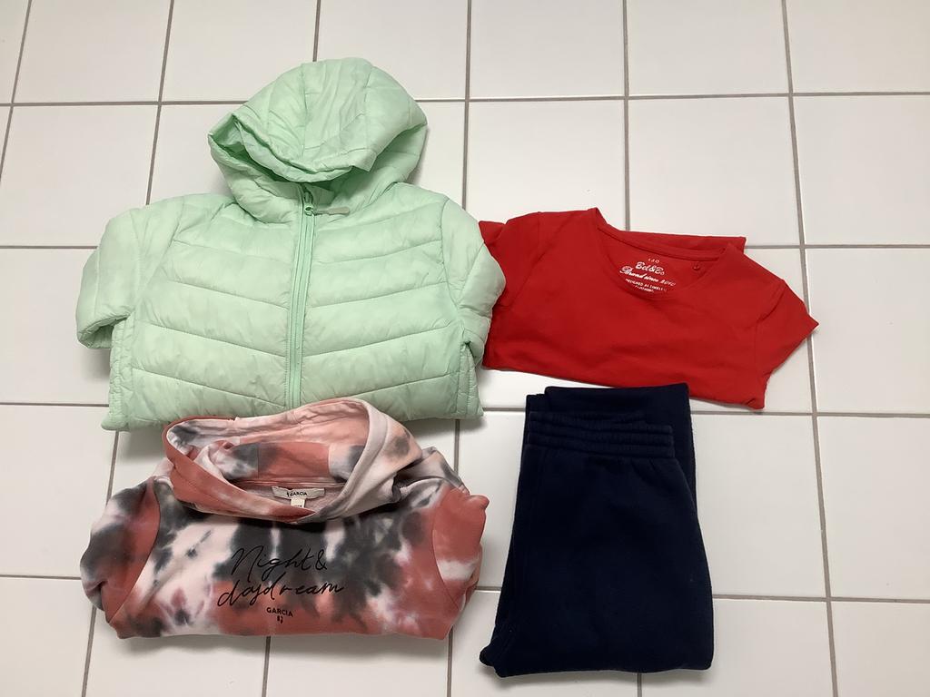 Pakketje speelkleren 10 jaar, jas 12 jaar., Ophalen of Verzenden, Gebruikt