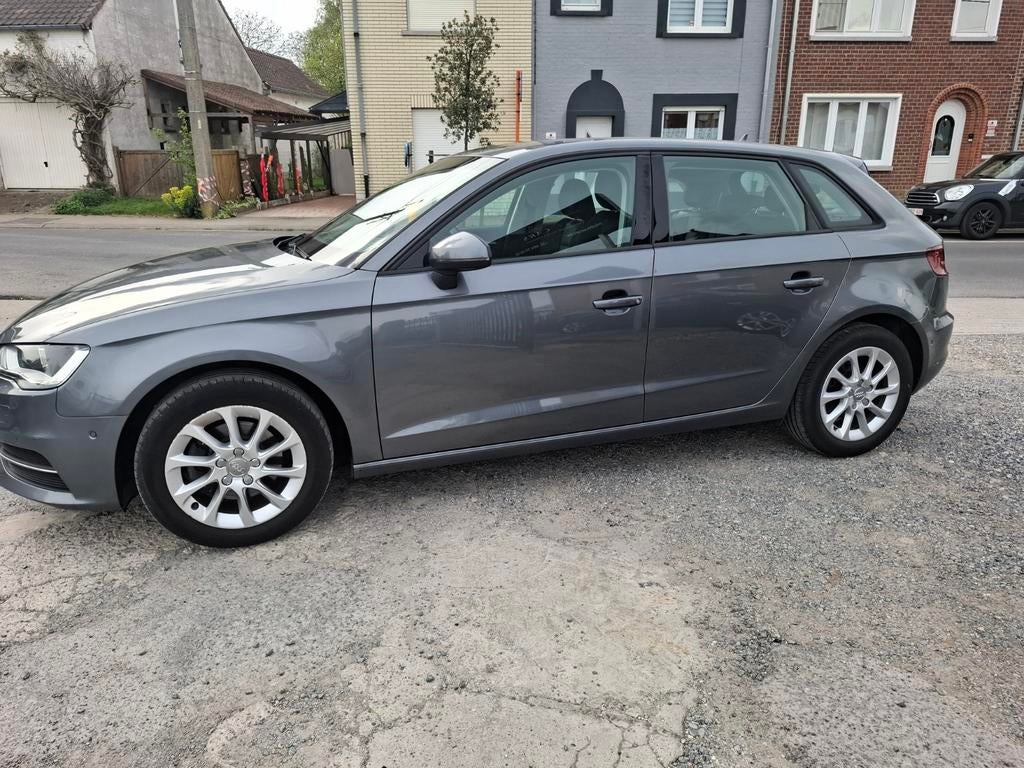 AUDI A3 1.6 TDI ZEER SCHONE AUTOMATISCHE TRANSMISSIE, Auto's, Audi, Automaat, Bedrijf, Te koop, A3