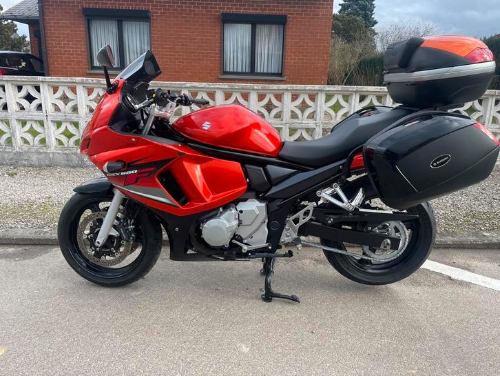 Gsxf 650 abs état impeccable, Motos, Motos | Suzuki, Particulier, Tourisme, plus de 35 kW, 4 cylindres, ABS, Enlèvement