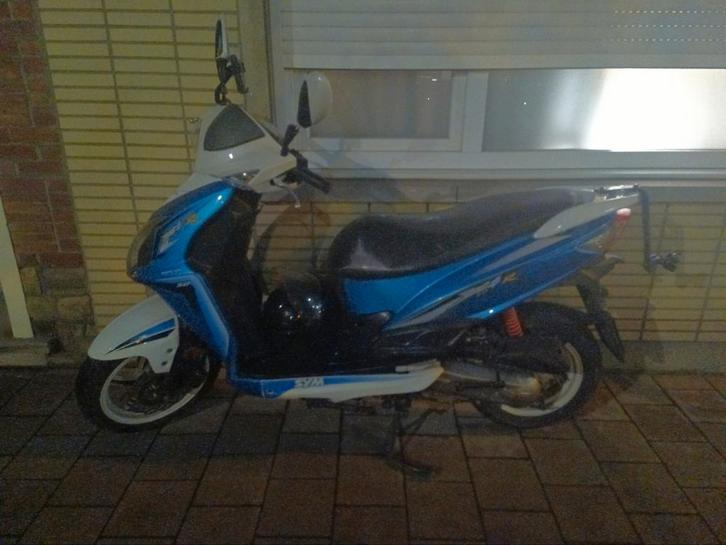 sym jet 4 bromfiets klasse a, Fietsen en Brommers, Snorfietsen en Snorscooters, Gebruikt, SYM, Ophalen