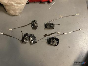 Bmw E46 slotmechaniek deur portier sedan coupe slot 3-serie  beschikbaar voor biedingen