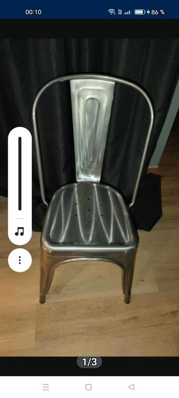 Chaises style Tolix grises beschikbaar voor biedingen