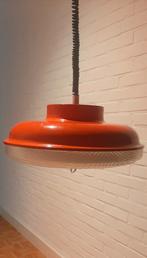 Space age vintage hanglamp oranje met trekveer, Huis en Inrichting, Ophalen of Verzenden, Zo goed als nieuw