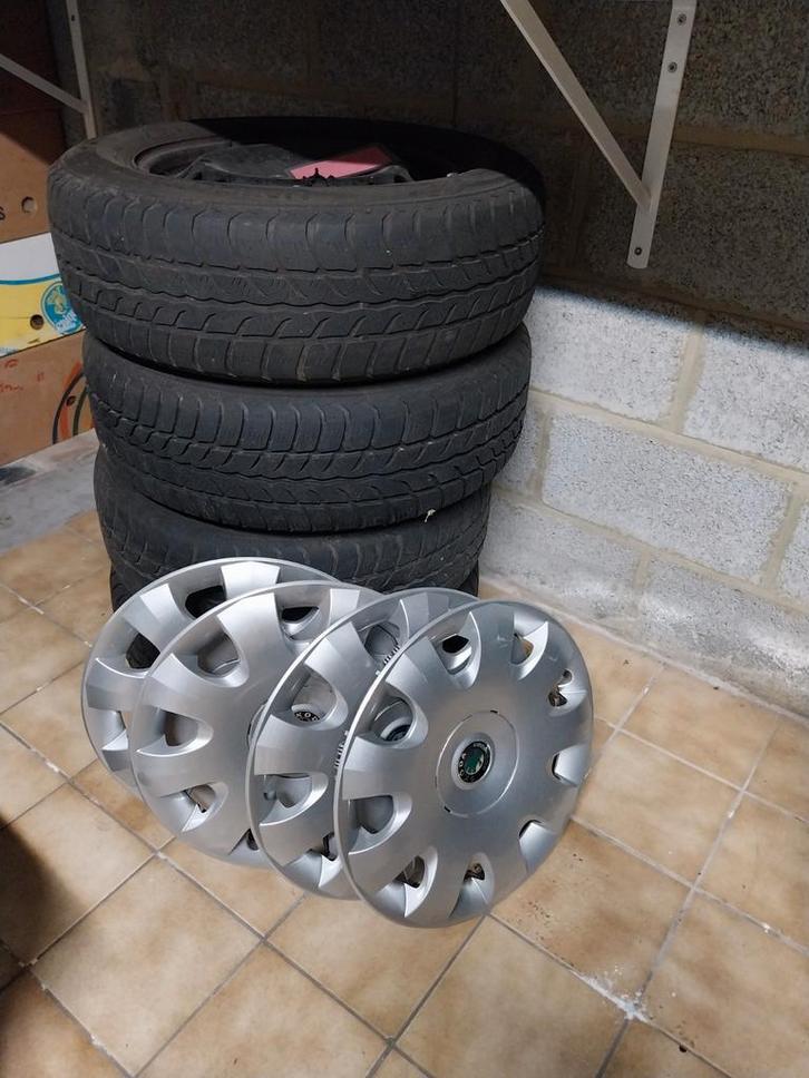 Winterbanden voor Scoda Octavia, Auto-onderdelen, Banden en Velgen, Band(en), Winterbanden, Ophalen