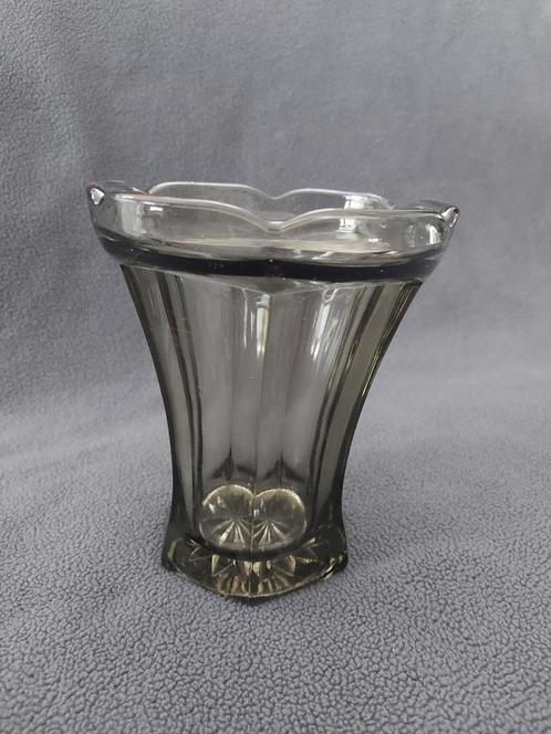 Vase tulipe gris, Antiquités & Art, Antiquités | Vases, Enlèvement