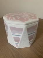 Wedgwood “Pastel Strata”– octagonaal, Enlèvement, Comme neuf