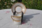tasse en porcelaine avec sous tasse ligne dorée, Antiquités & Art, Enlèvement ou Envoi