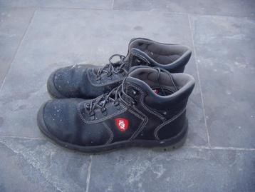 Veiligheidsschoenen maat 44 beschikbaar voor biedingen