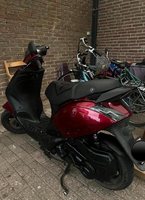 Piaggio zip a klasse, Fietsen en Brommers, Brommeronderdelen | Scooters, Zo goed als nieuw, Piaggio, Carburateur, Ophalen