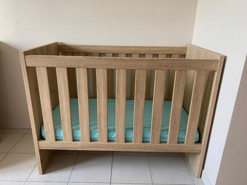 Commode + ledikant, Kinderen en Baby's, Kinderkamer | Complete kinderkamers, Zo goed als nieuw, Jongetje of Meisje, Ophalen