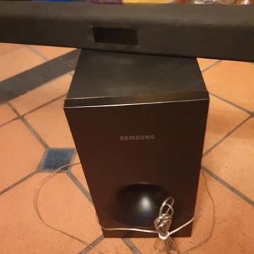 Samsung soundbar Model:HW-F355 (zonder afstandbediening) beschikbaar voor biedingen