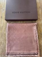 Limited edition Louis Vuitton Monogram sjaal, Ophalen, Gedragen, Sjaal