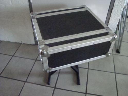 Gebruikt: Flightcase 4 HE (18 cm) 2 doors, 52x50x20, Muziek en Instrumenten, Behuizingen en Koffers, Gebruikt, Flightcase, Ophalen of Verzenden