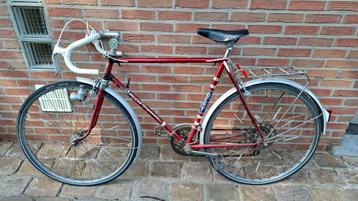 Originele vintage koersfiets, zelden gebruikt. beschikbaar voor biedingen