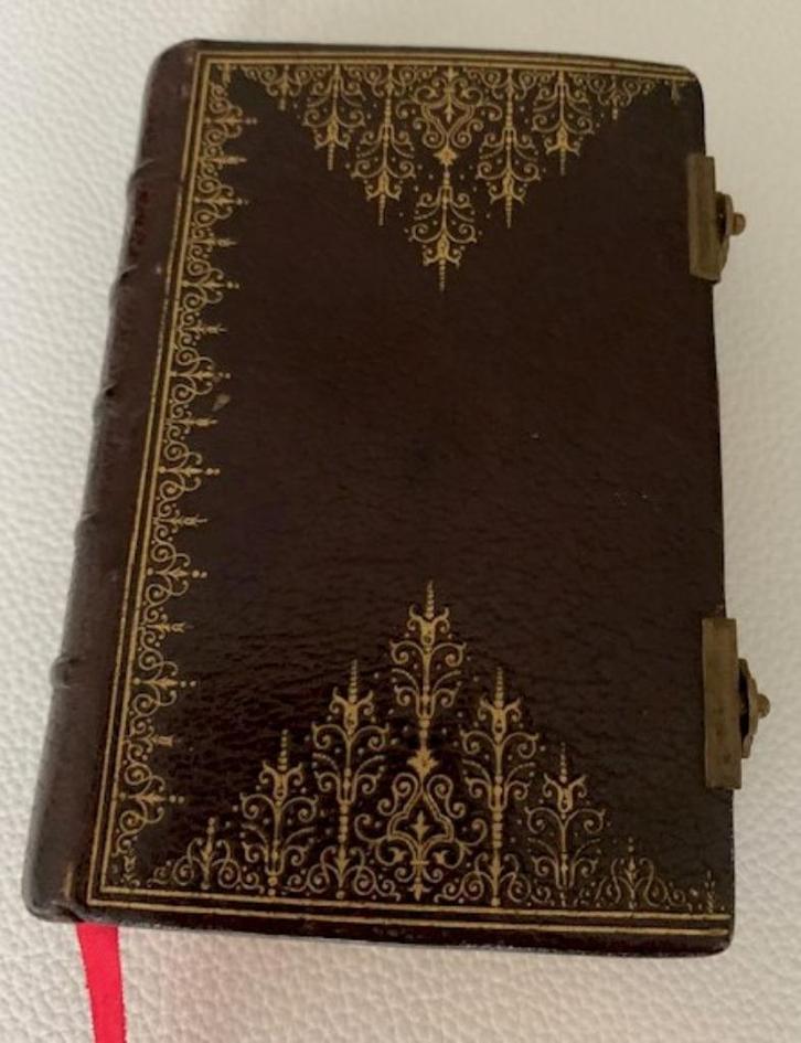 Set van 2 Paroissiens romains (1891 en 1929), Verzamelen, Religie, Boek, Ophalen of Verzenden