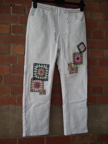 Witte 3/4 broek voor dames. Maat 44 (Paprika) Nieuw beschikbaar voor biedingen