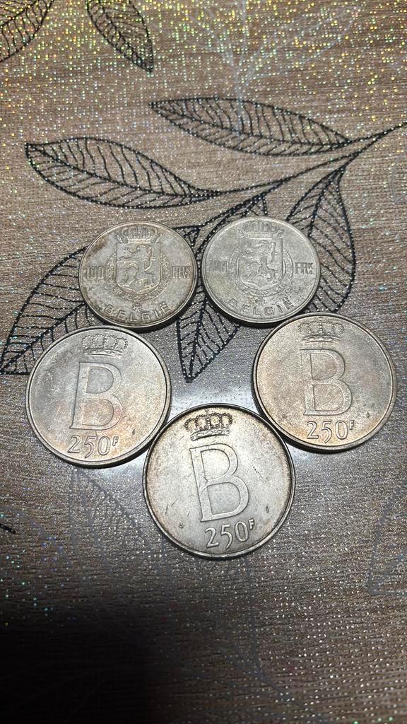 Vends lot de 5 pièces commémoratives belges en argent, Postzegels en Munten, Munten | Europa | Niet-Euromunten, Ophalen of Verzenden