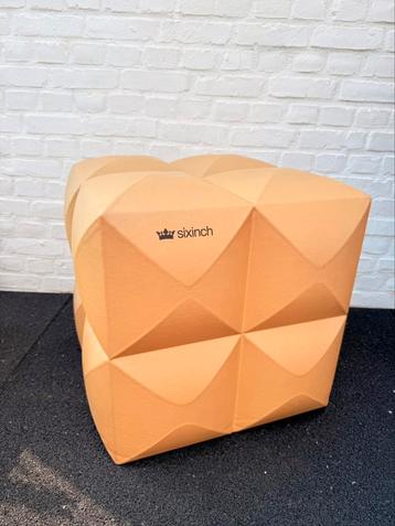 SIXINCH Belgium Design Pouff Gold - Limited edition beschikbaar voor biedingen