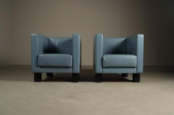Pair of “Moji” Armchairs by Shigeru Uchida for Poltrona Frau beschikbaar voor biedingen