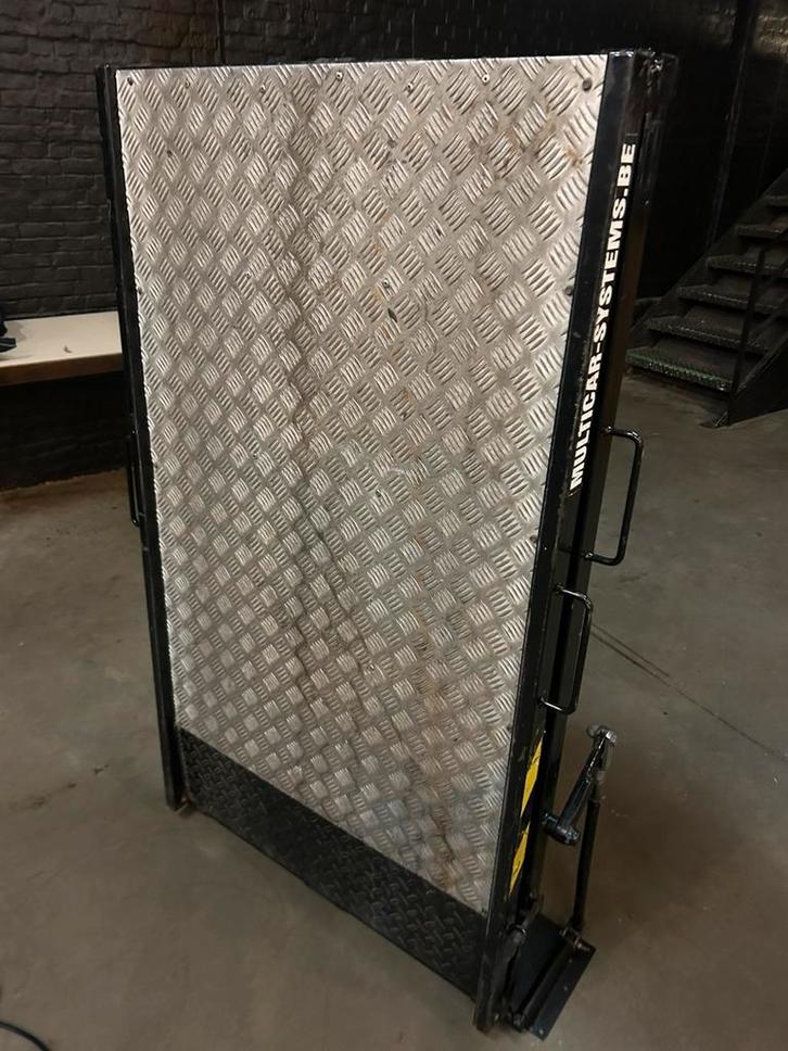 Oprijplaat inbouw met gasveer, Autos : Divers, Accessoires de voiture, Utilisé, Enlèvement