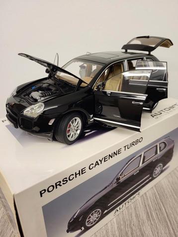 1:18 AUTOart 78062 Porsche Cayenne Turbo beschikbaar voor biedingen