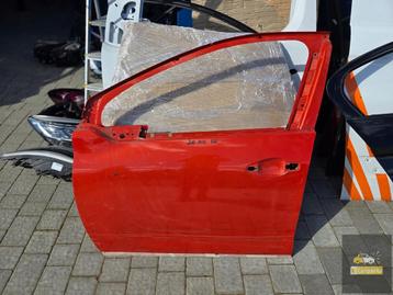 Peugeot 208 voorportier links beschikbaar voor biedingen