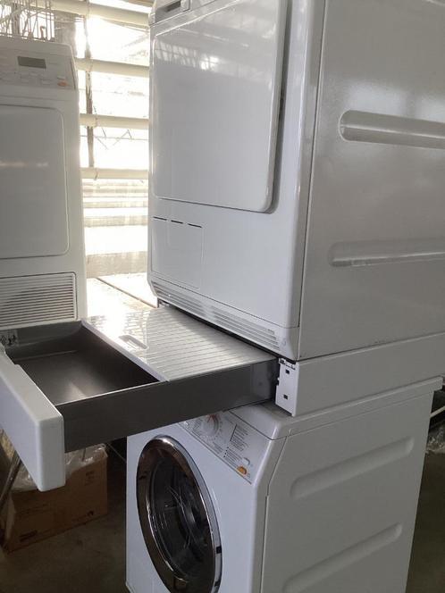 MIELE W1 was+ droogautomaat Kolom T1 + schuif Miele  BIEDEN, Elektronische apparatuur, Was-droogcombinaties, Zo goed als nieuw