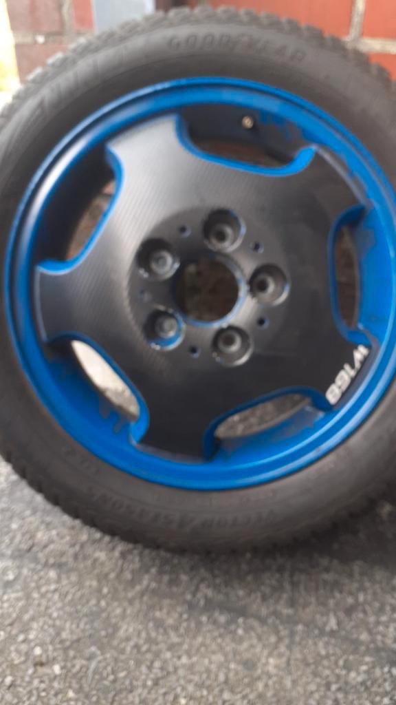 Pneu et jantes original classe A, Autos : Pièces & Accessoires, Pneus & Jantes, Utilisé, Enlèvement ou Envoi