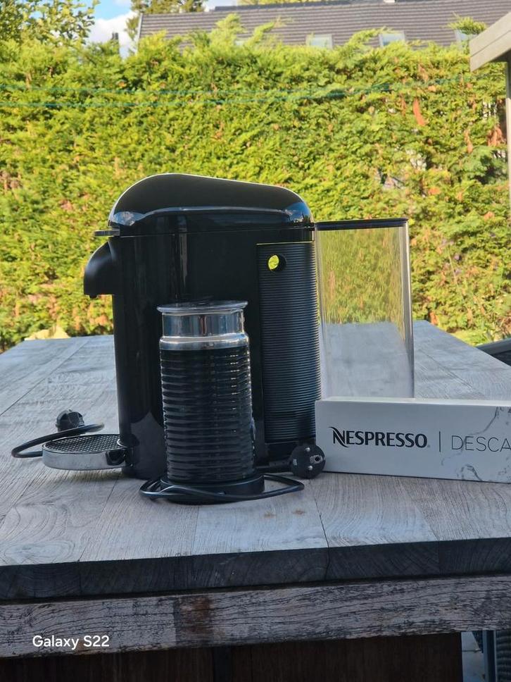 Nespresso Vertuo Black met Aeroccino, Huis en Inrichting, Keuken | Keukenbenodigdheden, Ophalen