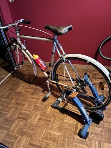 herenfiets op rollen beschikbaar voor biedingen