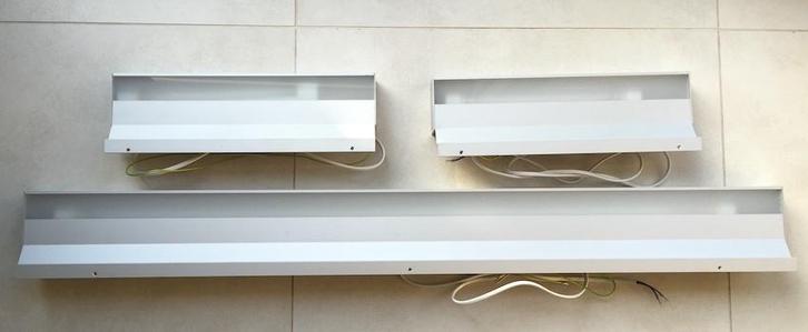 LUXE DESIGN LAMPEN , ALUMINIUM ARMATUUR VOOR OP BADKAMERKAST, Huis en Inrichting, Lampen | Spots, Nieuw, Plafondspot of Wandspot