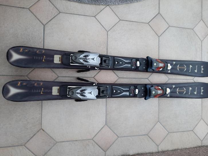 ski latten, Sport en Fitness, Skiën en Langlaufen, Zo goed als nieuw, Stokken, Ski, Atomic, Carve, Ophalen