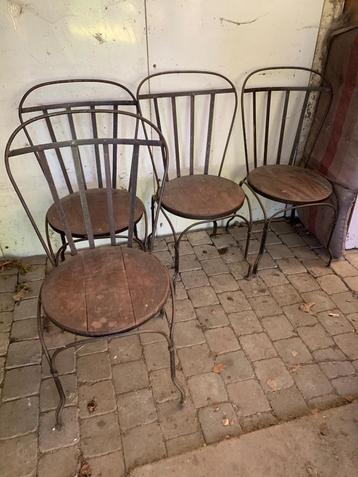 Tuinstoelen  beschikbaar voor biedingen