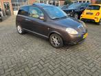 lancia ypsilon.  edition, Voorwielaandrijving, Stof, Bruin, Bedrijf