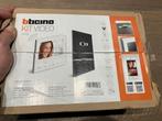 bticino videofoon compleet 2 draads nieuw, Doe-het-zelf en Bouw, Elektriciteit en Kabels, Ophalen