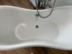 Bad met kranen, Huis en Inrichting, Badkamer | Complete badkamers, Ophalen, Zo goed als nieuw, Met bad