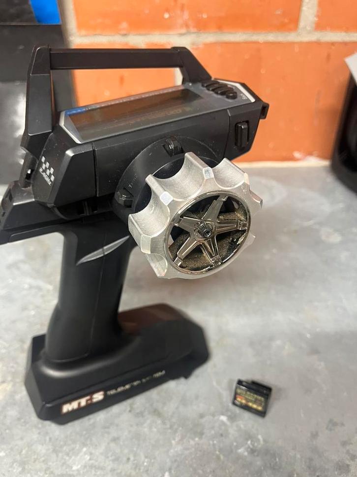 Sanwa MT-S 2.4 GHz zender + RX-482 ontvanger – Werkend, Hobby & Loisirs créatifs, Modélisme | Radiocommandé & Téléguidé | Autre