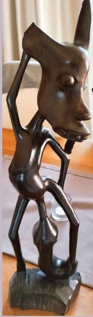 Beeld Makonde Art jaren '60., Antiek en Kunst, Kunst | Beelden en Houtsnijwerken, Ophalen of Verzenden