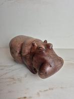 Hippo sculpté à la main, Enlèvement ou Envoi