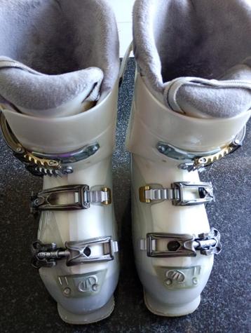 Skibotten beschikbaar voor biedingen