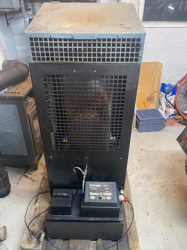 Poêle à mazout fini 33 kW, Maison & Meubles, Poêles, Utilisé, Autoportant, Réchauffeur d'huile, Autres carburants, Enlèvement