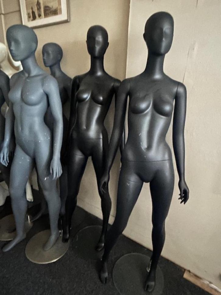 mat zwarte dames etalagepop paspop etalagefiguur mannequin, Kleding | Dames, Overige Dameskleding, Ophalen of Verzenden