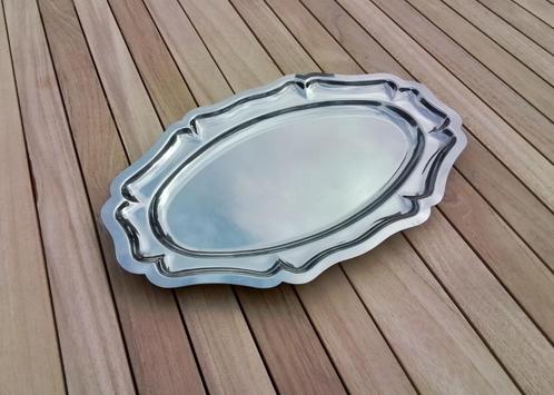 Een ovalen inox plateau, schaal, Huis en Inrichting, Woonaccessoires | Schalen en Manden, Gebruikt, Schaal, Ophalen of Verzenden