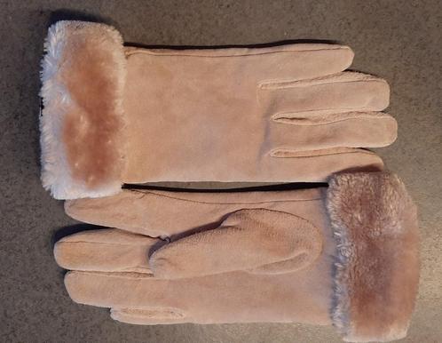 Te koop: NIEUW!!Dikke warme lederen handschoenen., Kleding | Dames, Mutsen, Sjaals en Handschoenen, Nieuw, Handschoenen, Maat 38/40 (M)