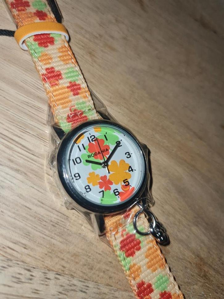 NIEUWE Rodania kinderhorloge, Handtassen en Accessoires, Horloges | Kinderen, Nieuw, Jongen of Meisje, Oranje, Ophalen of Verzenden