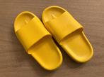 Gele slippers - maat 34-35, Meisje, Overige typen, Nieuw, Ophalen of Verzenden